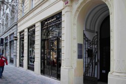 Burberry, Pařížská 11, Praha